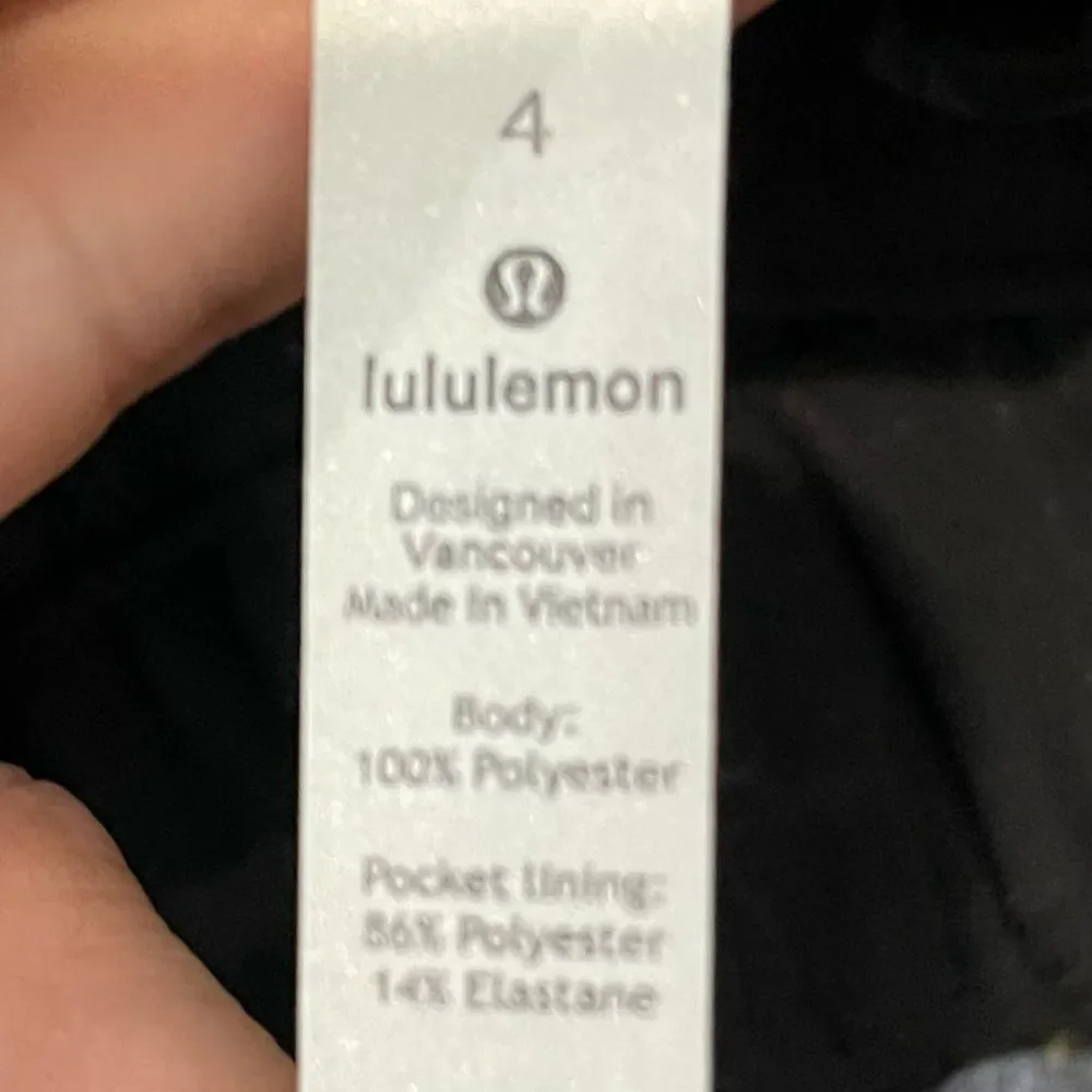 Lululemon Drawstring Cropped Pants - Picture 3 of 3